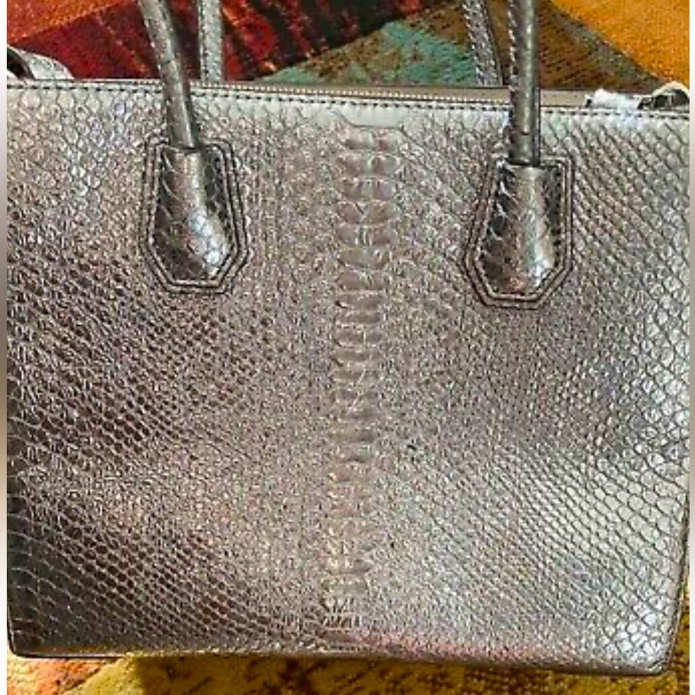 Michael kors tote bad
